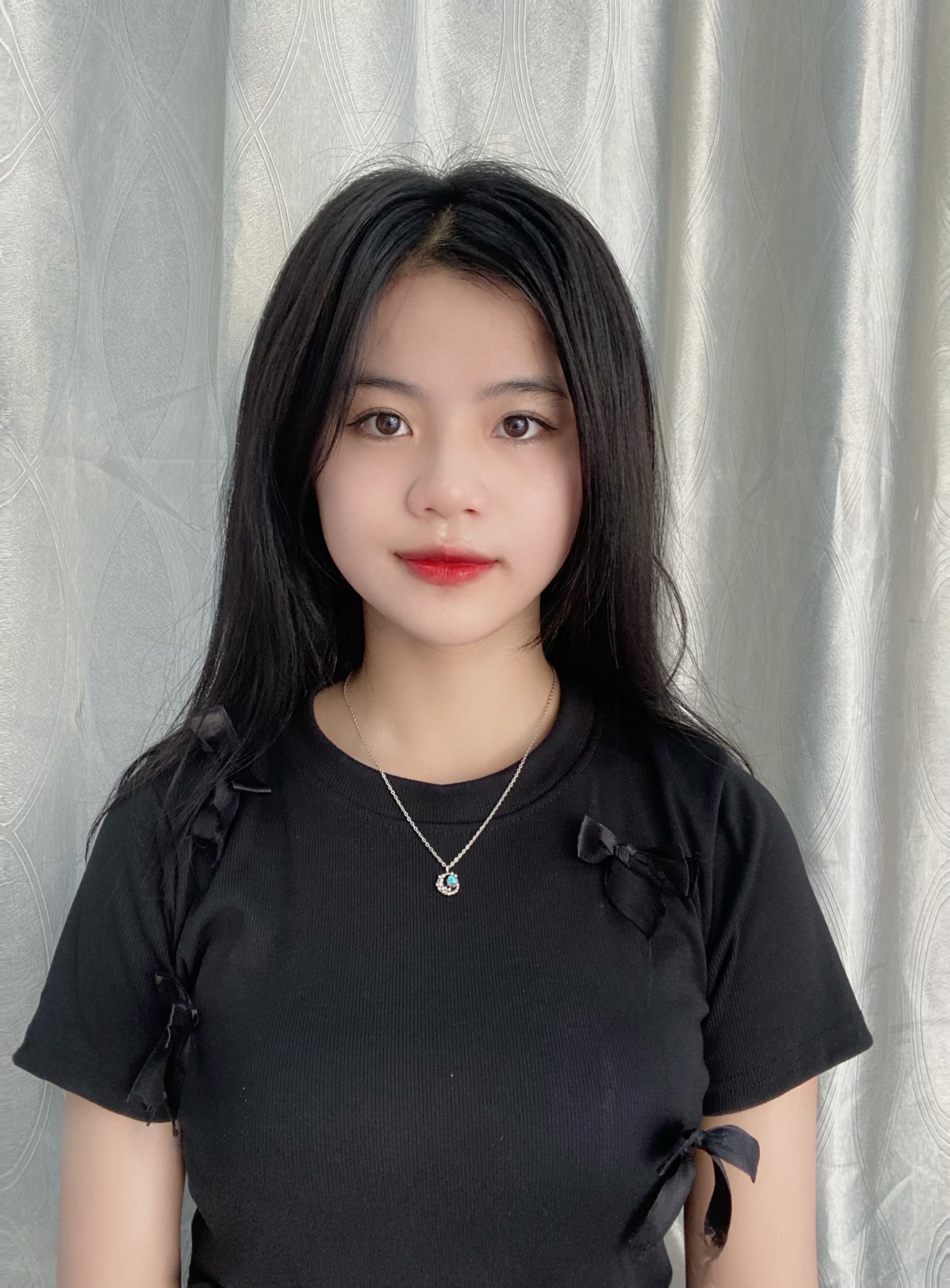 NÔNG THỊ DUNG                   农氏容