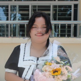 Nguyễn Thị Ngọc Trinh 