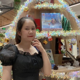          裴氏金银    Bùi Thị Kim Ngân