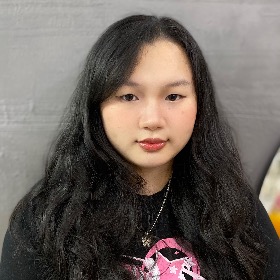 Huỳnh thị ý nhi