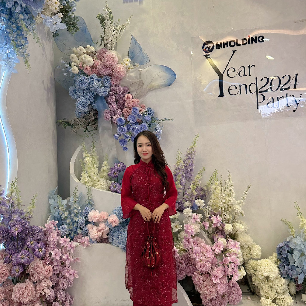 Trần                    Thị Diệu Linh