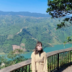 Lê Thị Thuý Hằng