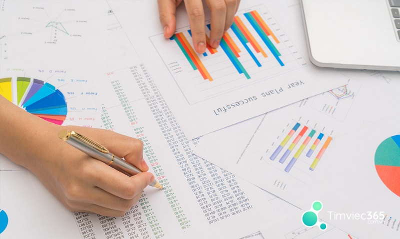 Thực hiện đồng thời với hợp đồng vận chuyển hay mua bán hàng hóa