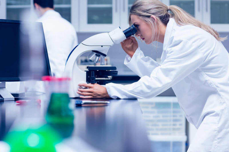 Tiến sĩ khoa học tại Bắc Mỹ