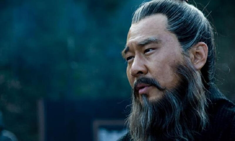 Luôn đúng chỗ và khéo léo giải quyết mâu thuẫn