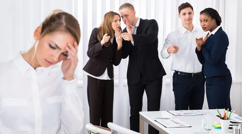 Tránh những điều thị phi