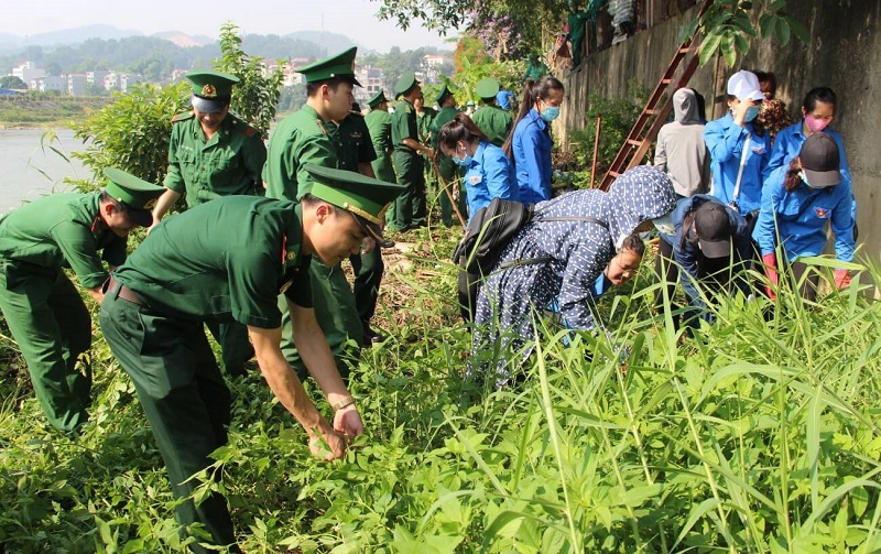 Chuyên gia làm quản lý và bảo tồn đất đai
