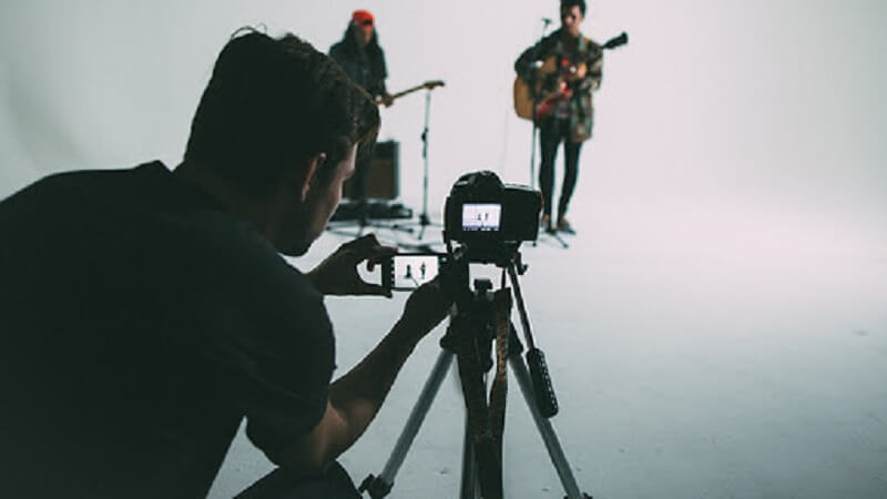 Giải đáp thắc mắc "đạo diễn là gì?"