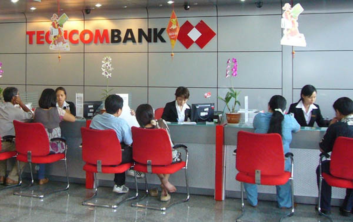 Giờ làm việc ngân hàng techcombank