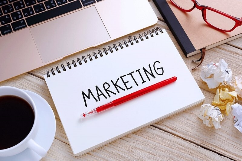 Quyền lợi và mức lương của nhân viên Marketing online