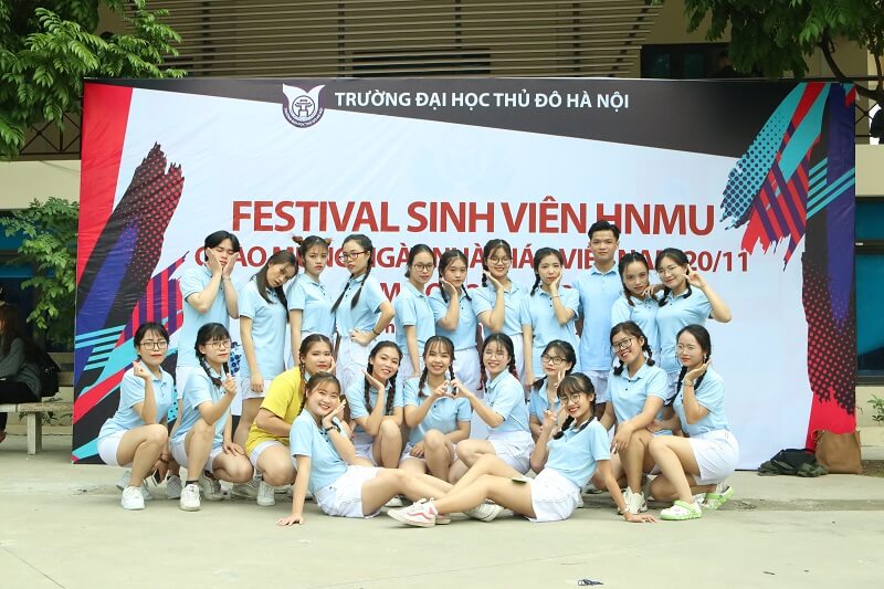 Ký hiệu trường: Viết mã trường Đại học Thủ đô vào 3 ô trống bên cạnh là HNM.