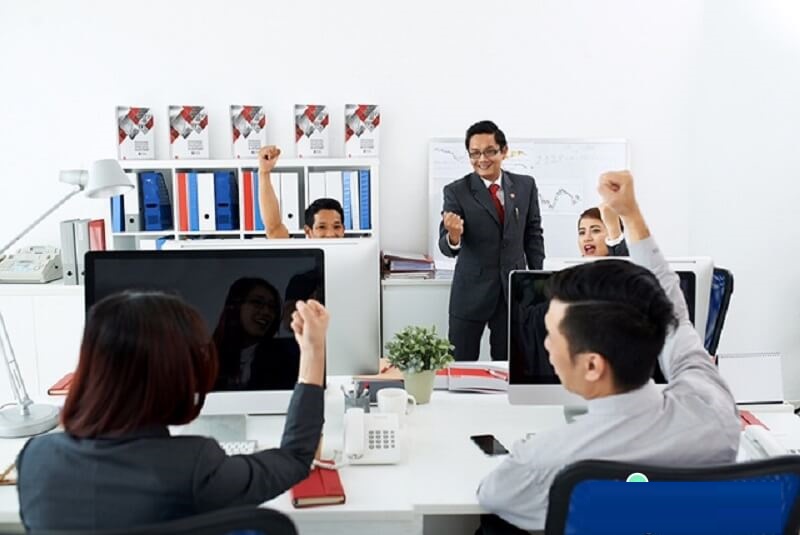 Thu nhập hấp dẫn đối với công việc môi giới chứng khoán