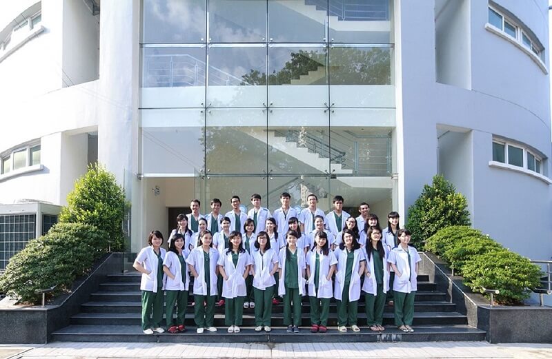 Để học thực hiện ước mơ thành bác sĩ phẫu thuật cần học khối nào?