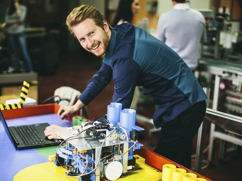 Phải luôn củng cố, nâng cao kỹ năng nếu muốn phát triển trong ngành kỹ thuật