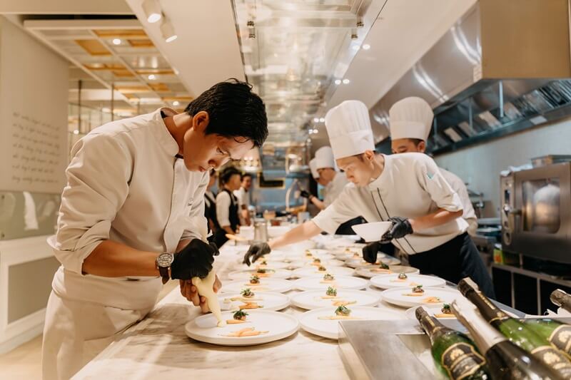 Ngành ẩm thực - sự cạnh tranh cao và tiêu chí mà ứng viên cần đáp ứng