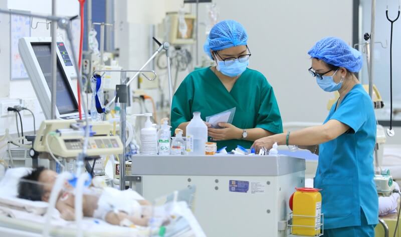 Thị trường việc làm ngành y tế - dược tại Việt Nam hiện nay