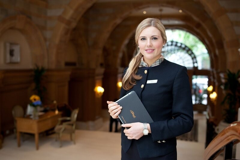 Quản lý nhà hàng khách sạn