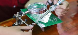 Kỹ thuật viên tiếng anh là gì? Vấn đề liên quan đến kỹ thuật viên