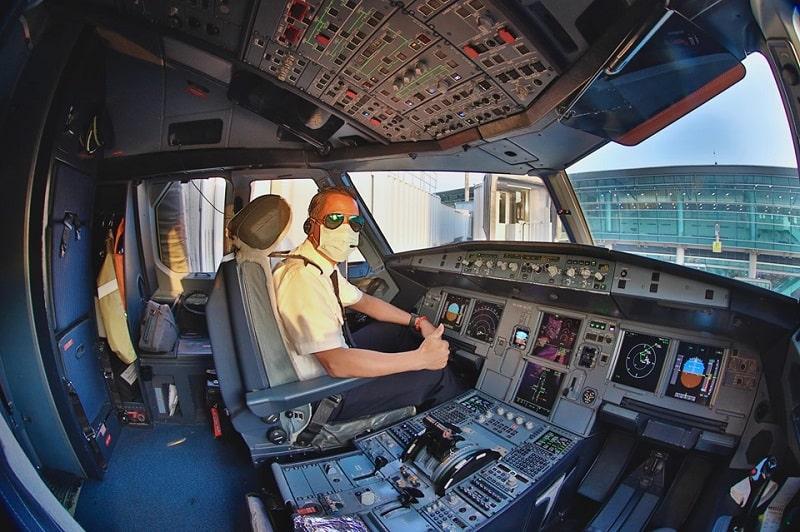 [Góc định hướng] Phi công thi khối nào và câu trả lời chi tiết