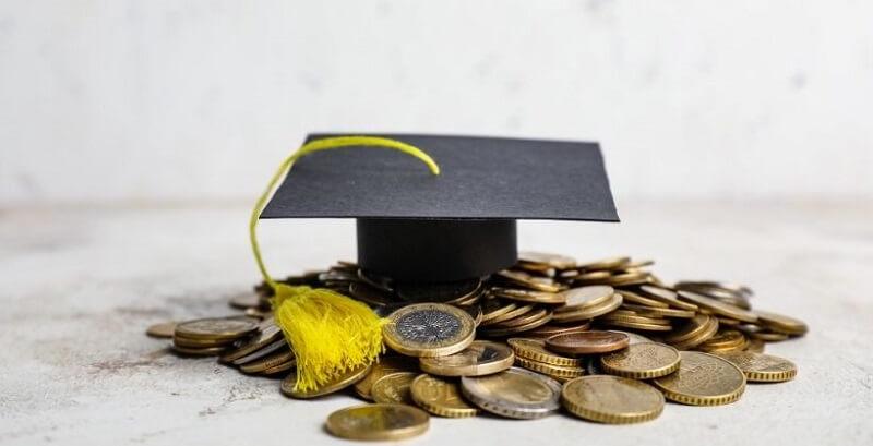 Các khoản thu đầu năm học mà nhà trường được phép thu