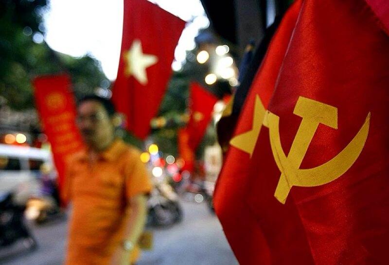 Hiểu rõ về thái độ chính trị trong Sơ yếu lý lịch và cách ghi đúng nhất