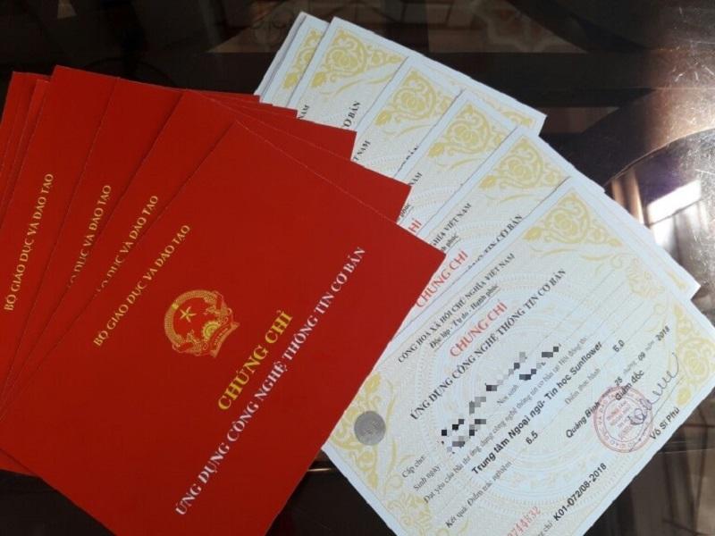 Văn bằng chứng chỉ là gì? Nó có cần thiết trong sơ yếu lý lịch?