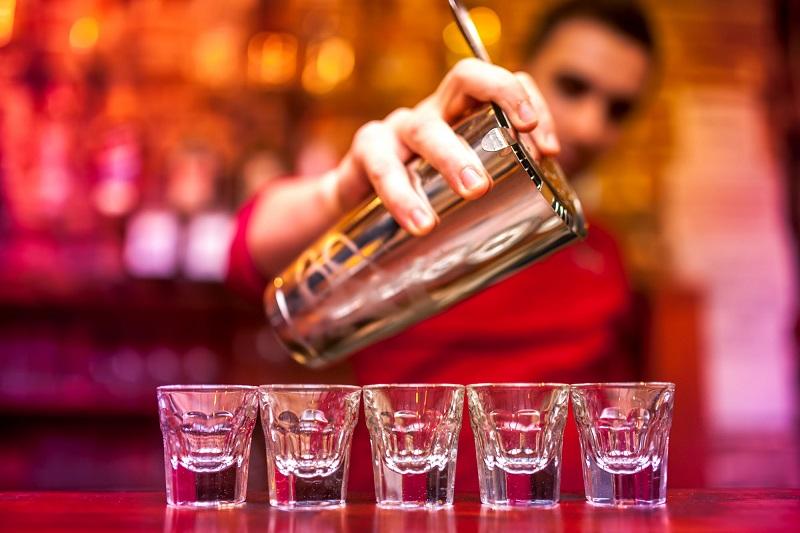 Nên học bartender như thế nào để trở thành bậc thầy pha chế?